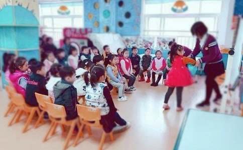 幼兒園大班學(xué)期工作計(jì)劃范文